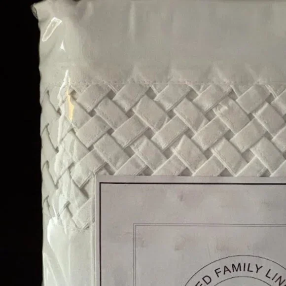 Reed Family Linens Trellis 100% REAL Egyptian Cotton 400TC King Sheet Set, White - Picture 3 of 3